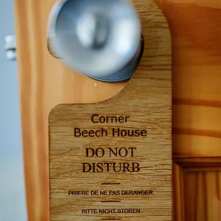 Corner Beech House 4* グレンジ・オーバー・サンズ