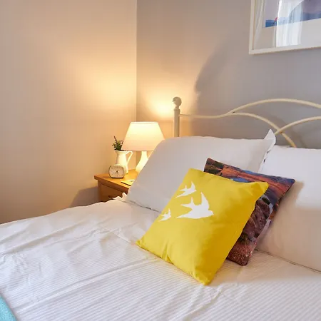 Πανσιόν Corner Beech House 4*