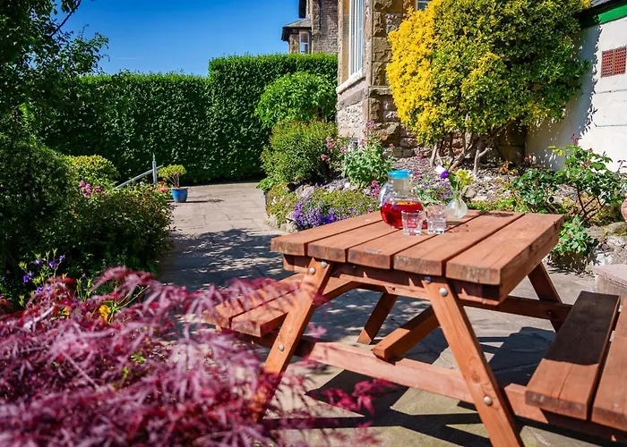 Guest house Corner Beech House 4*