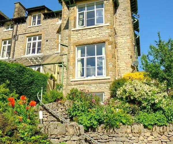 Corner Beech House 4*