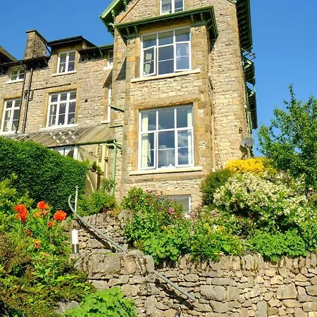 Corner Beech House 4*